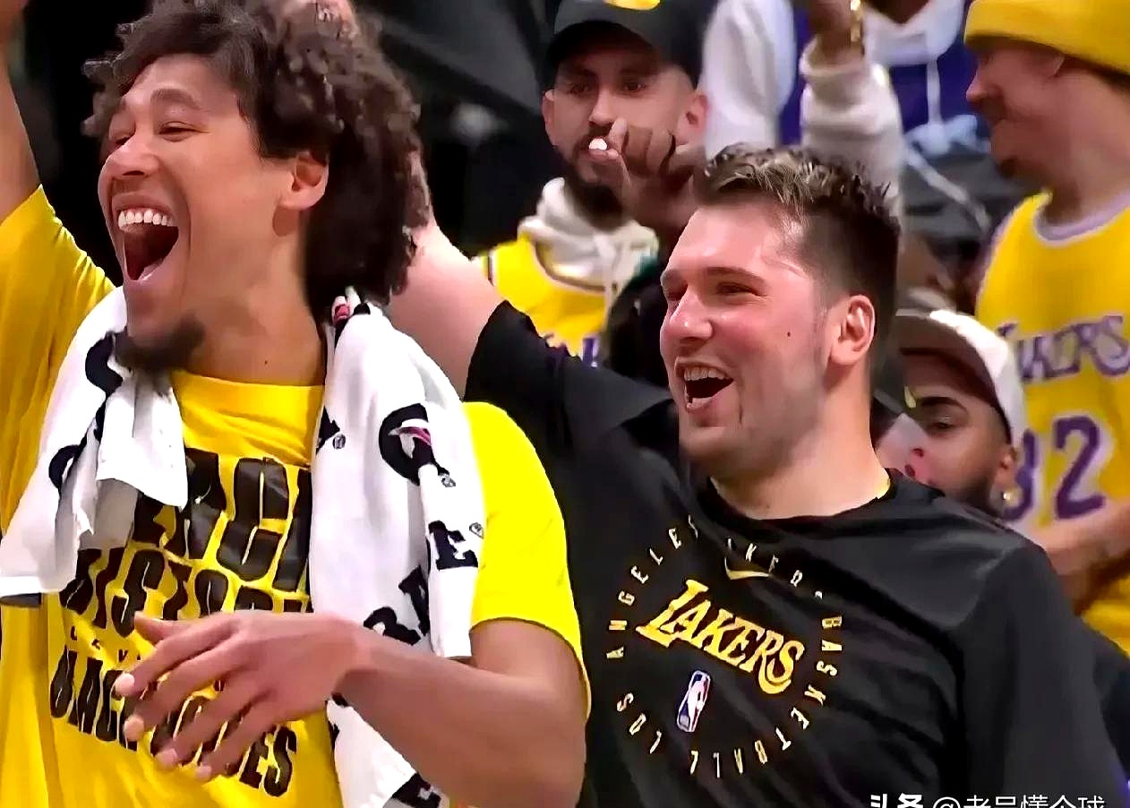 开云官网-塞尔维亚队带队取胜!,浓眉哥重要时刻反败为胜热度持续攀升(塞尔维亚队长)